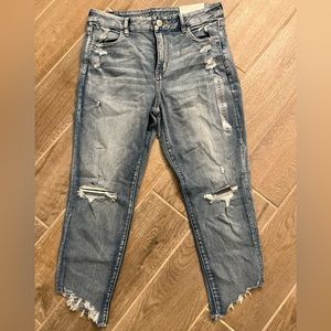 *NWT American Eagle Distressed Jeans Size 10 Short